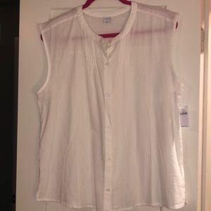 NWT- Old Navy White button-up Top